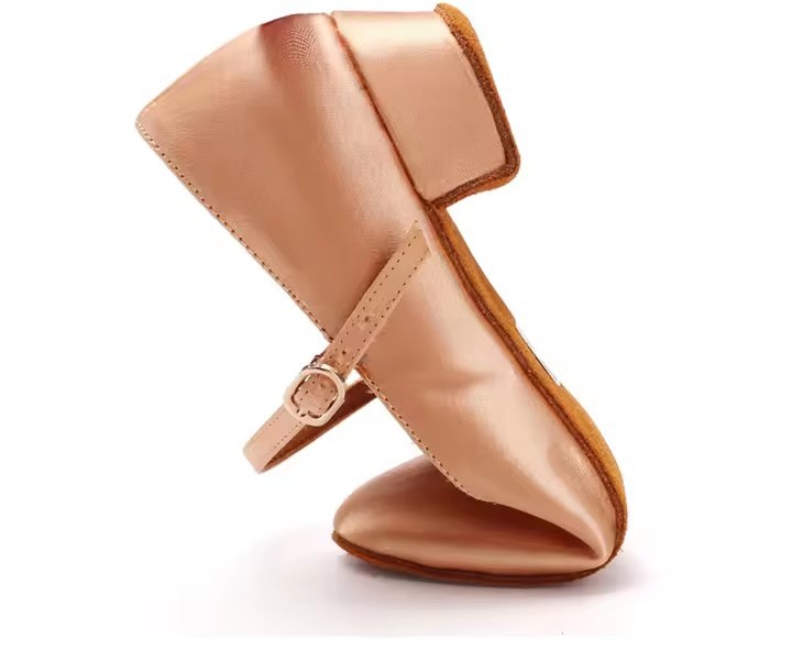 Buty do standardu obcas kostka - obrazek 2