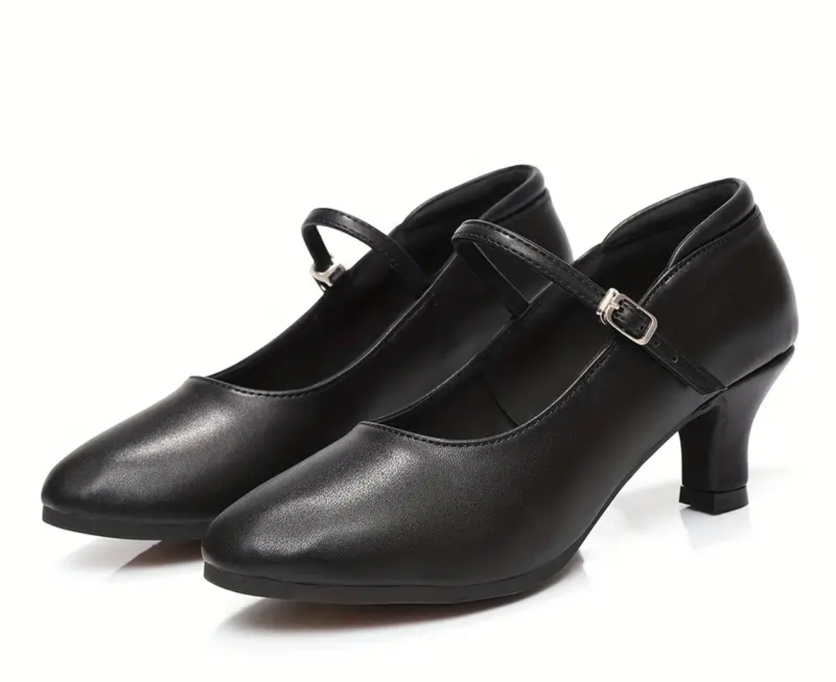 Czarne buty do tańca damskie zakryte standard , ludowe - obrazek 3