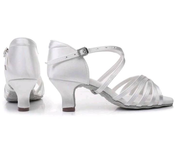 Buty ślubne satyna obcas 5 cm - obrazek 2